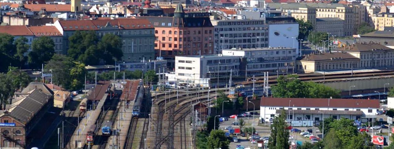 Porovnání varianty nového nádraží Řeka & Petrov 2014